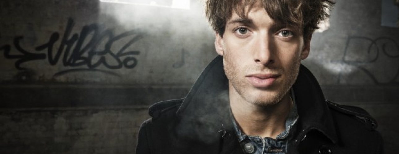 Paolo-Nutini-Press-Photo-2-Photo-Credit-Shamil-Tanna-620x413